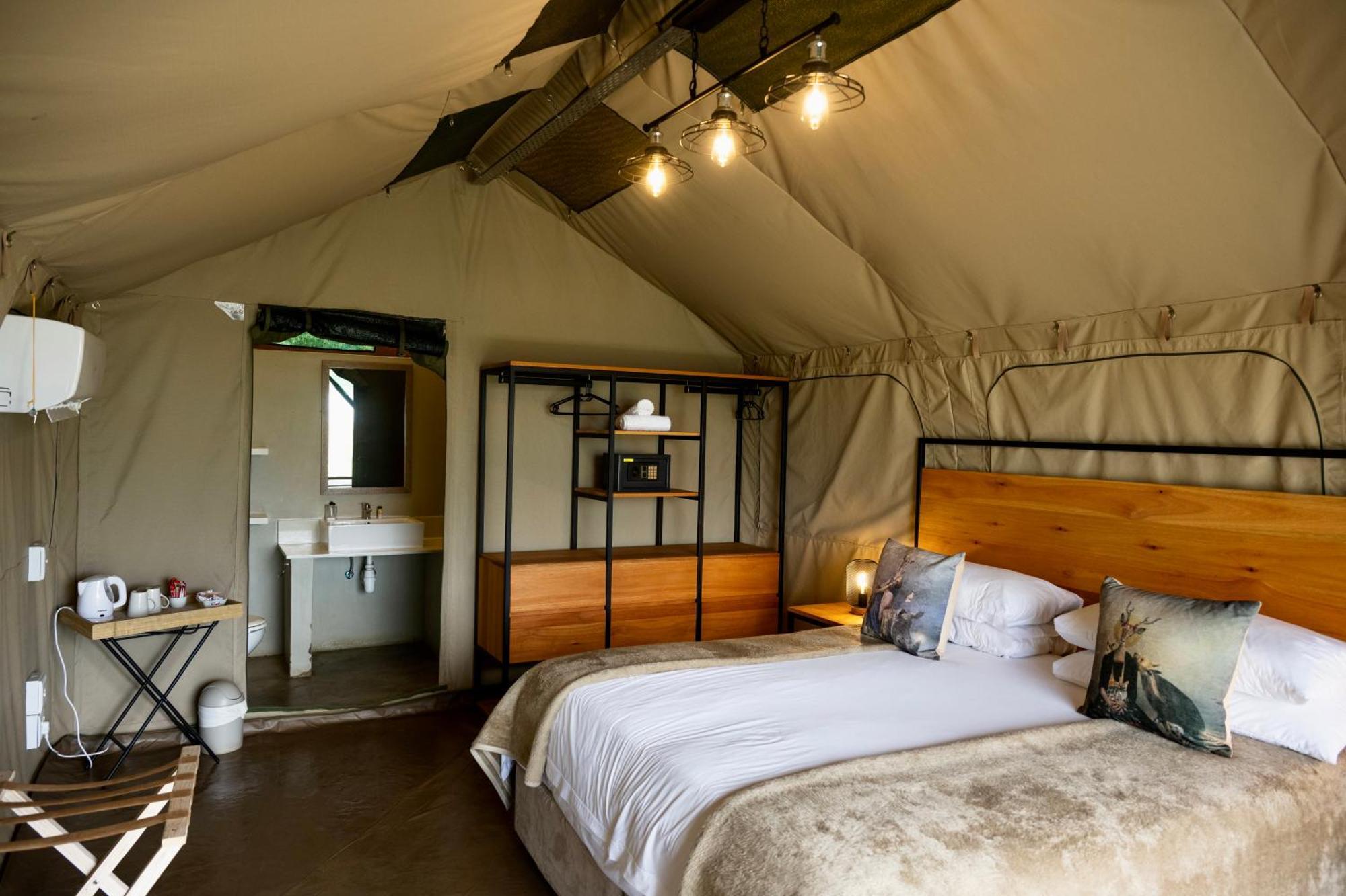 Little Mongena Tented Camp Klipdrift Bagian luar foto